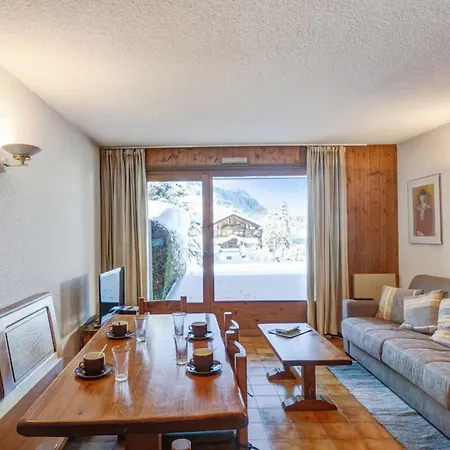 With Garden On The Snow Front Апартаменты *